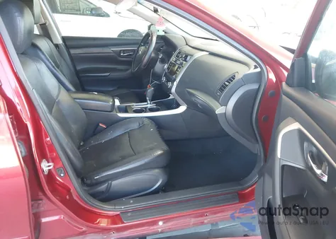 2015 Nissan Altima 2.5 Sv z USA, uszkodzony, nr VIN 1N4AL3AP0FC573812